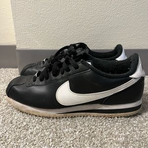 Nike Cortez. Black and white. Men’s size 8.